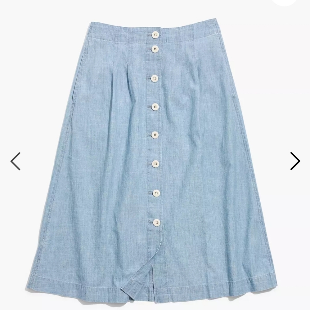 Madewell size 6 Chambray Patio Button-Front Midi Skirt medium